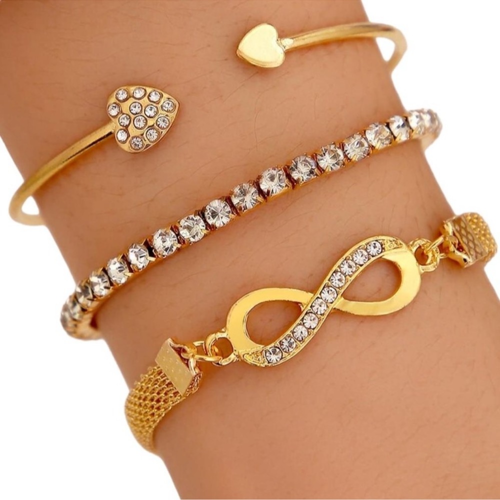 NWT Boho Rhinestone Stackable Gold Bracelet 3 Piece Set